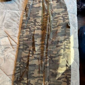 Women’s Camouflage Cargo Pants